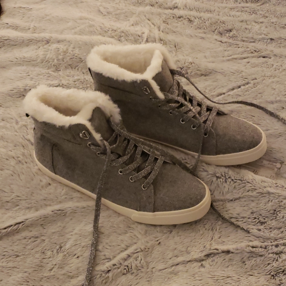 Brand new Old navy fur lined high top sneakers